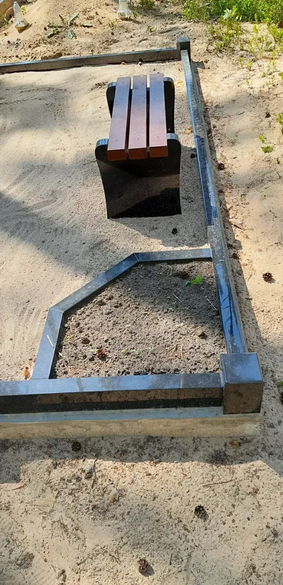 Profesionāla kapu labiekārtošana Latvijā — Granīta Dizains